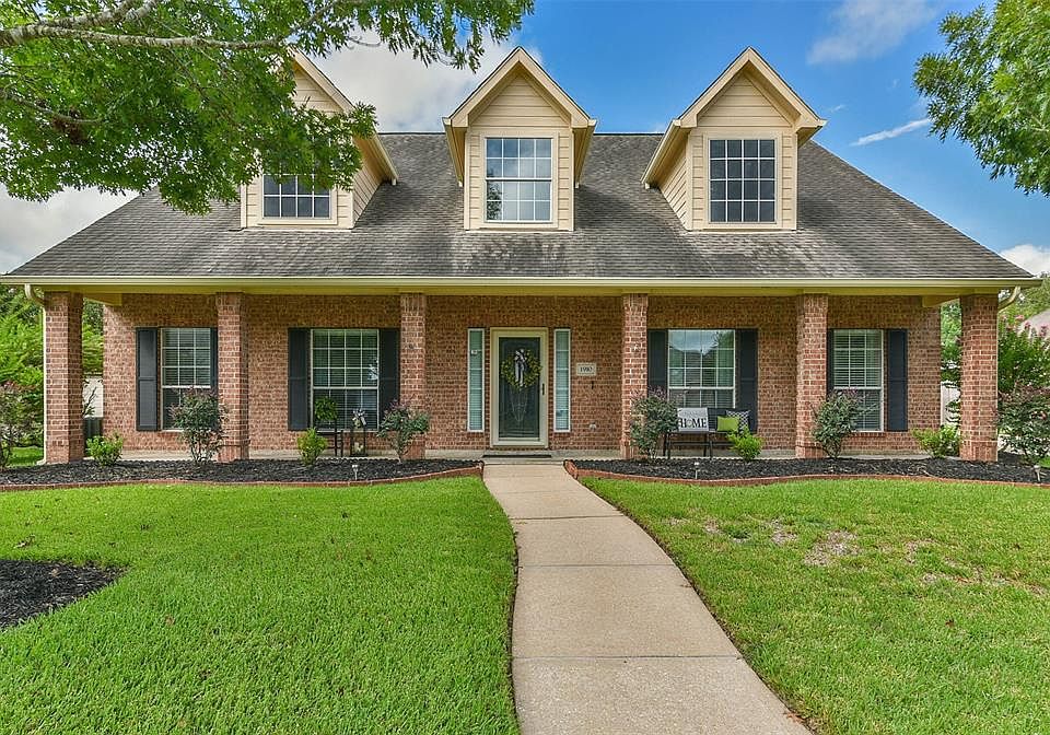 1st image of 1910 Blue Quail Dr