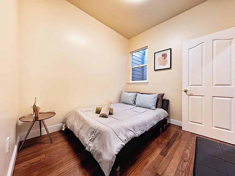 1737 Clement St — Photo 39