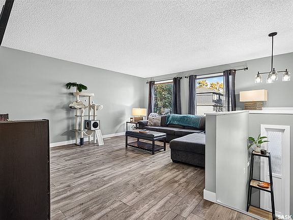 2nd image of 1010 9th Avenue SW
