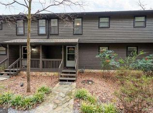 647 Riverside Dr, Ellijay, GA 30540