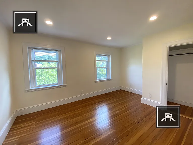 1618 Beacon St #3 — Photo 16