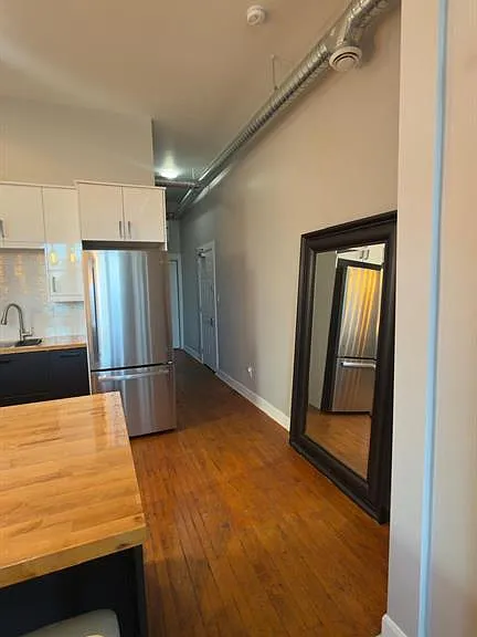 1154 Wyandotte St E #2 — Photo 4