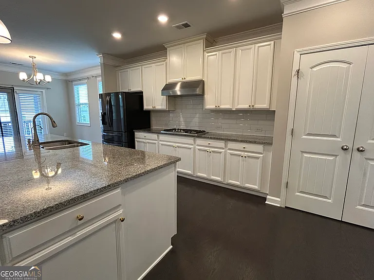 2940 Furlong Ct — Photo 8