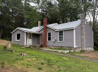 40 Hams Hill Dr, Casco, ME 04015