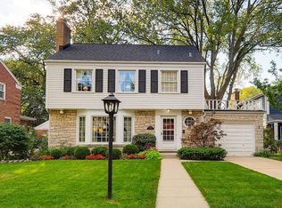 912 S Delphia Ave, Park Ridge, IL 60068