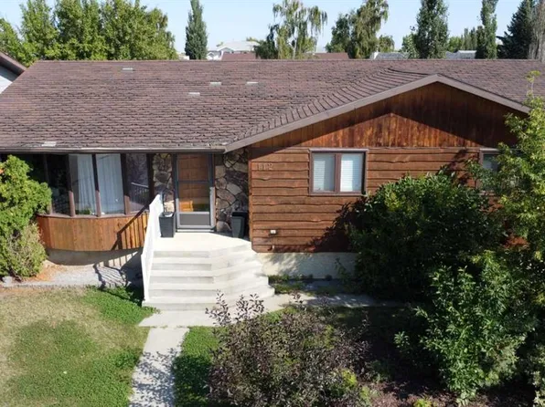 112 S Stephens Cres, Hanna, AB T0J 1P0