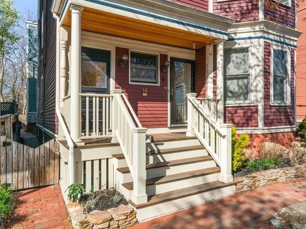 14 Magnolia Ave #3, Cambridge, MA 02138