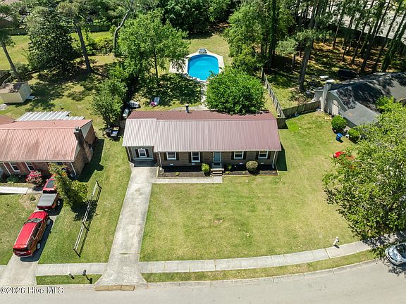 2nd image of 905 Winchester Road