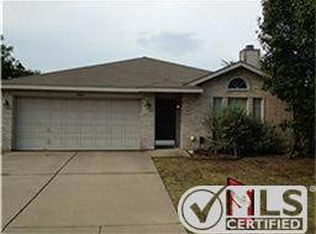 1949 Cedar Tree Dr, Fort Worth, TX 76131