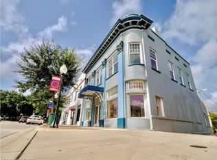 105 N Ridgewood Dr, Sebring, FL 33870