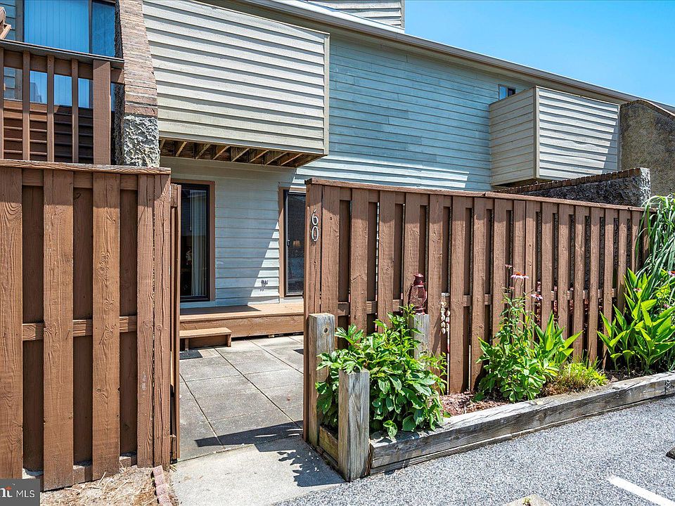 2nd image of 108 120th St #6062