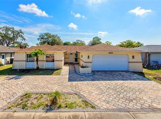 10934 Water Oak Dr, Port Richey, FL 34668
