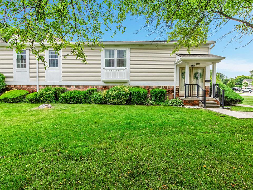 1st image of 41748 Broquet Dr