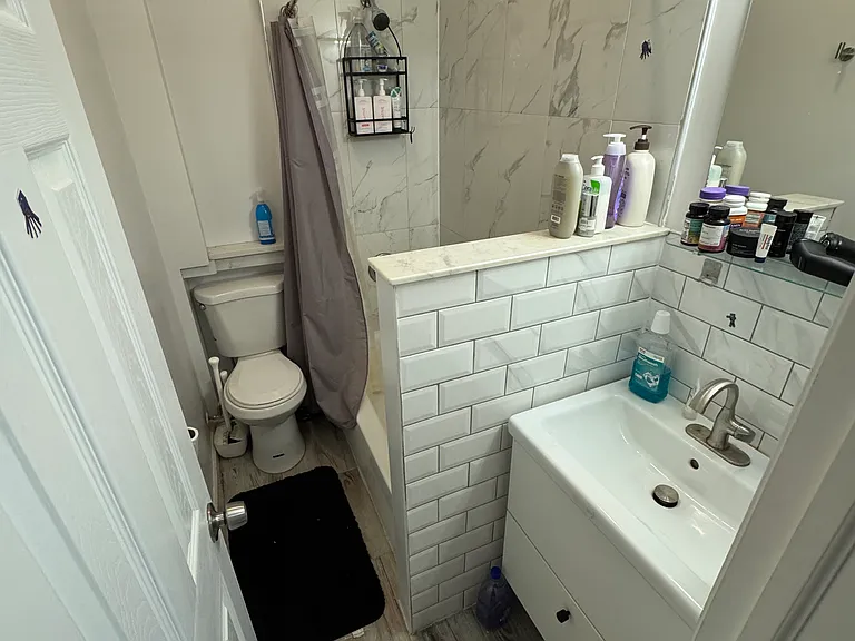 3222 Powelton Ave #2F — Photo 7