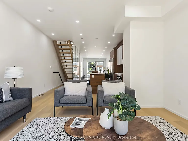 43A Cummings St #UPPER — Photo 15