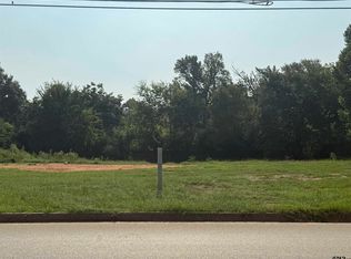 5370 Hollytree Dr, Tyler, TX 75703