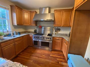 13 Elizabeth St APT A, Charleston, SC 29403