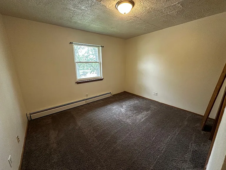 309 E Memorial Dr — Photo 5