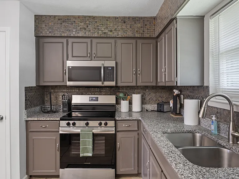 2025 Japonica Ln — Photo 28