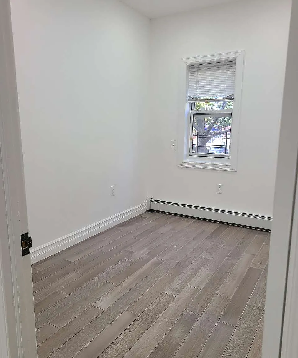 2 bed, 850 sqft, $2,800 — Photo 4