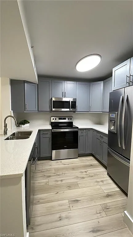 2 bed, 1.0 bath, 943 sqft, $1,850 — Photo 1