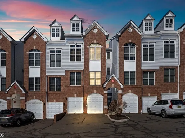 9 Goffle Brook Ct, Hawthorne Boro, NJ 07506