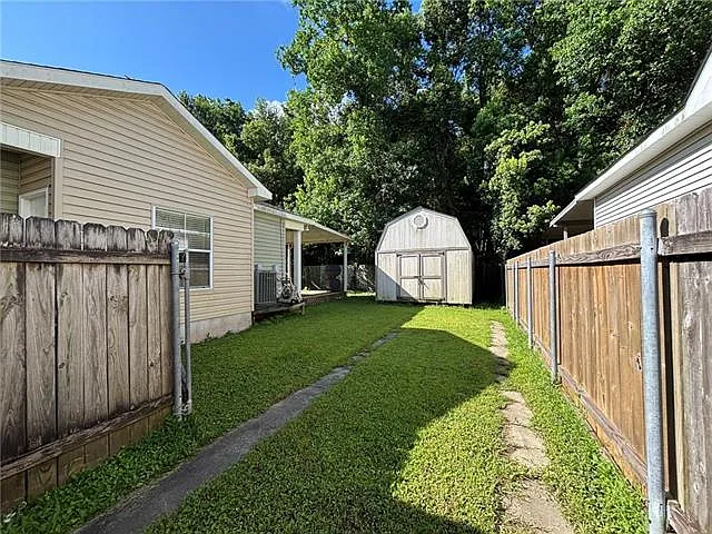 2735 Village Ct — Photo 33