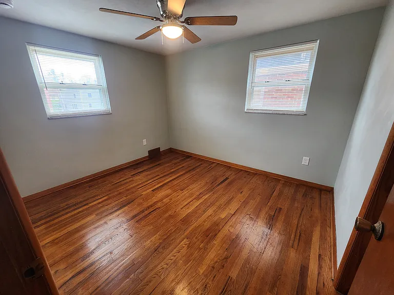 36 Fordham Ave — Photo 10