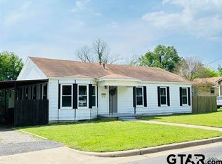 310 E Ragley St, Henderson, TX 75654