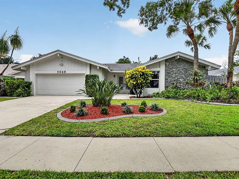 3068 NW 25th Way — Photo 1