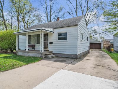 8620 Stephens Rd, Warren, MI, 48089
