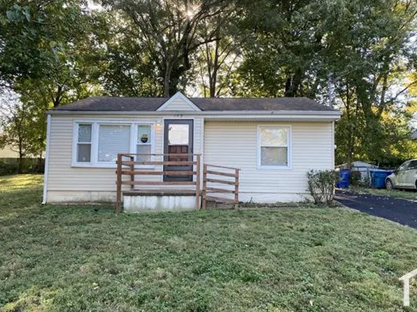 142 Anistasia Dr, Saint Louis, MO 63135