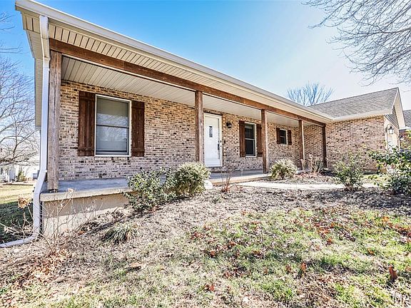 3rd image of 7 Jason Ridge Dr