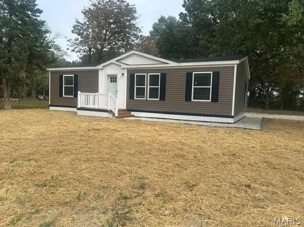 58 Beach Cir, Moscow Mills, MO 63362