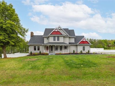 194 Old Farm Rd, Thomasville, NC, 27360