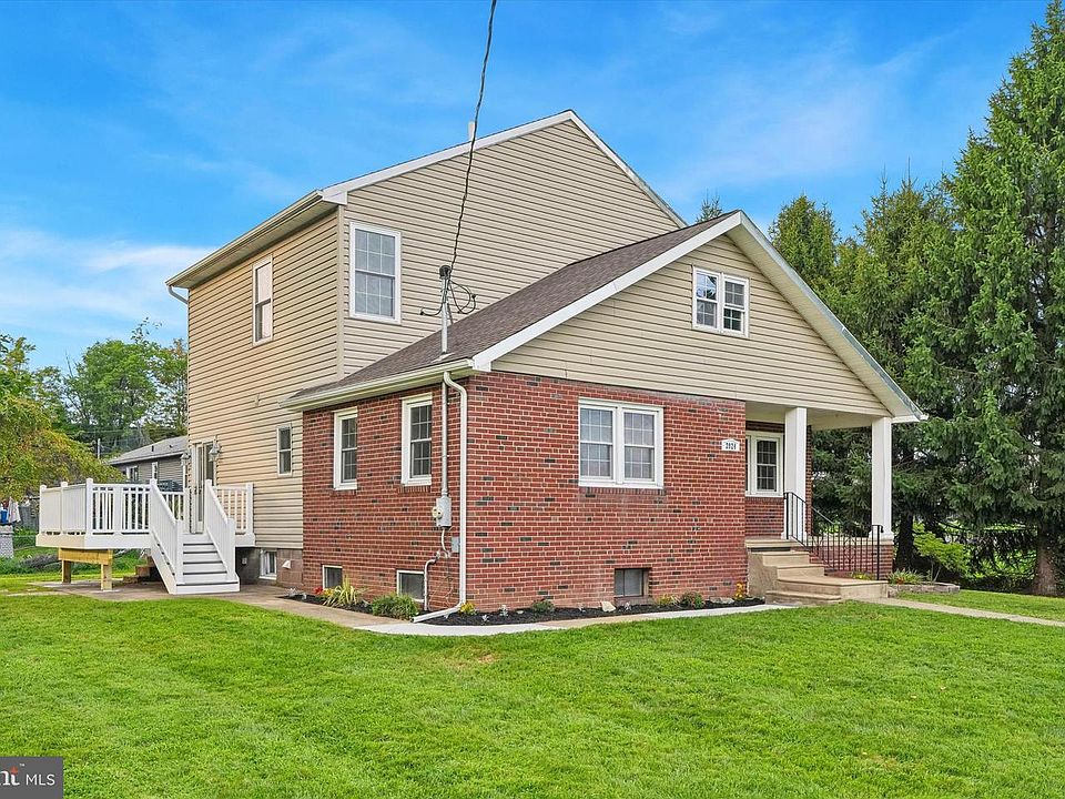 1st image of 2924 June Ave