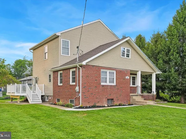 2924 June Ave, Bensalem, PA 19020