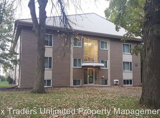 900 W Moss Ave APT 102, Peoria, IL 61606