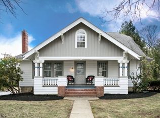 22 Fairview Ave, Clinton, NJ 08809