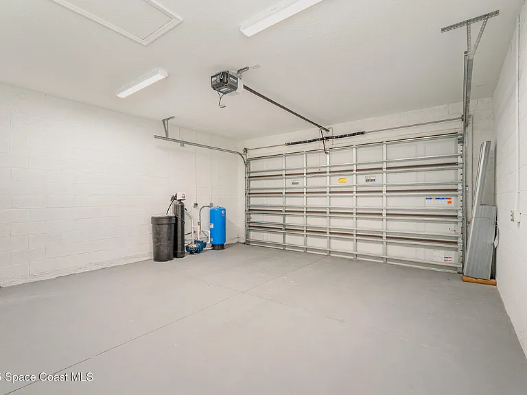 758 Bryant Rd SW — Photo 35