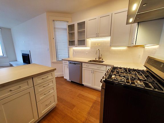 3rd image of 322 Presidio Ave APT 4