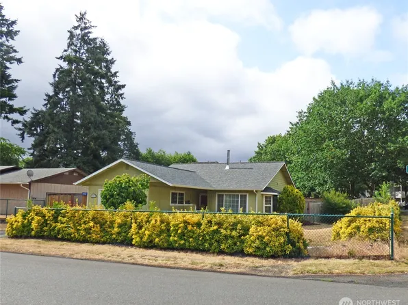 8703 Skokomish Way NE, Olympia, WA 98516