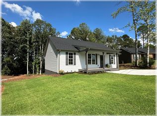 190 Jefferson Pl, Walhalla, SC 29691