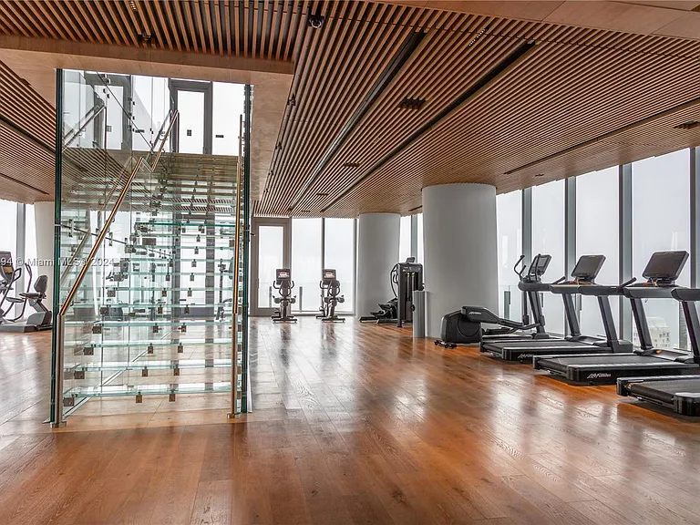 300 Biscayne Blvd #2605 — Photo 10