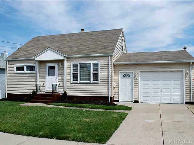 1st image of 79 Currier Ave