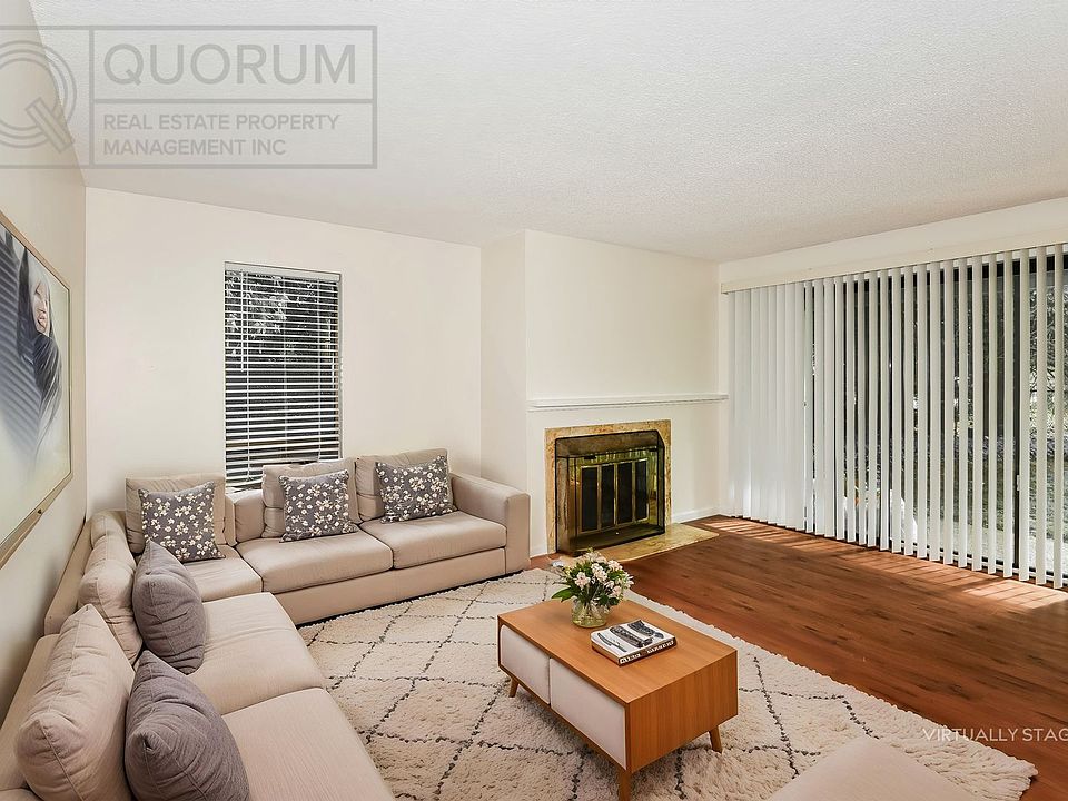 1st image of 13735 15th Ave NE APT A1