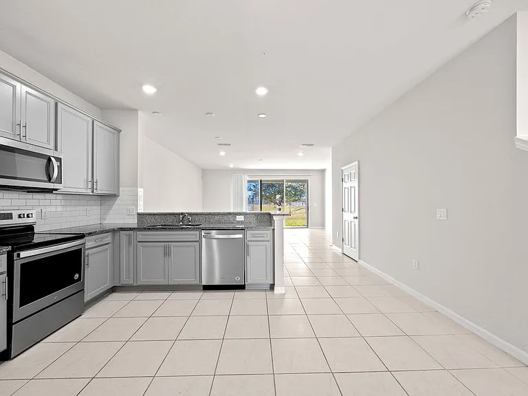 3971 Plainview Dr — Photo 9