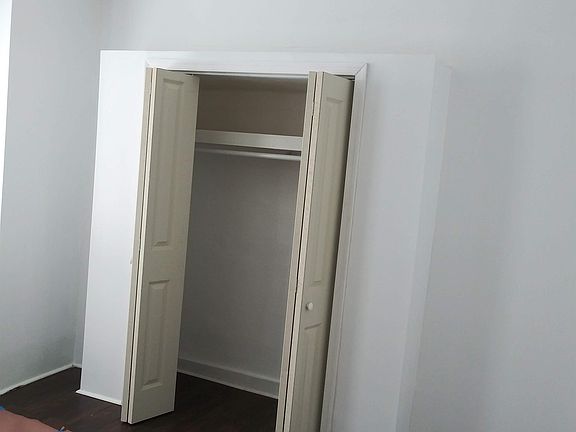 5th image of 885 Belmont Ave APT 3