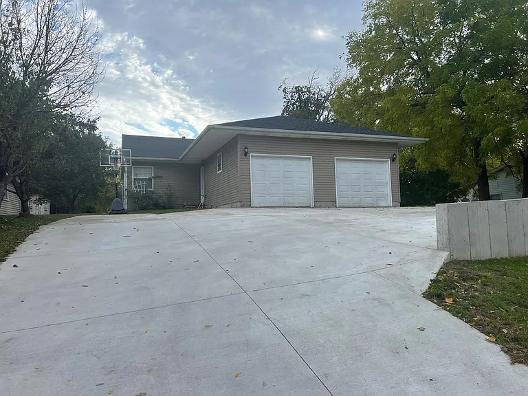 1542 Blossom St SE — Photo 1