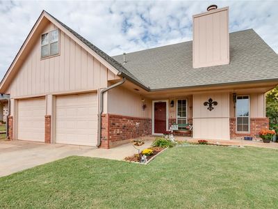 659 W Forest Dr, Mustang, OK, 73064